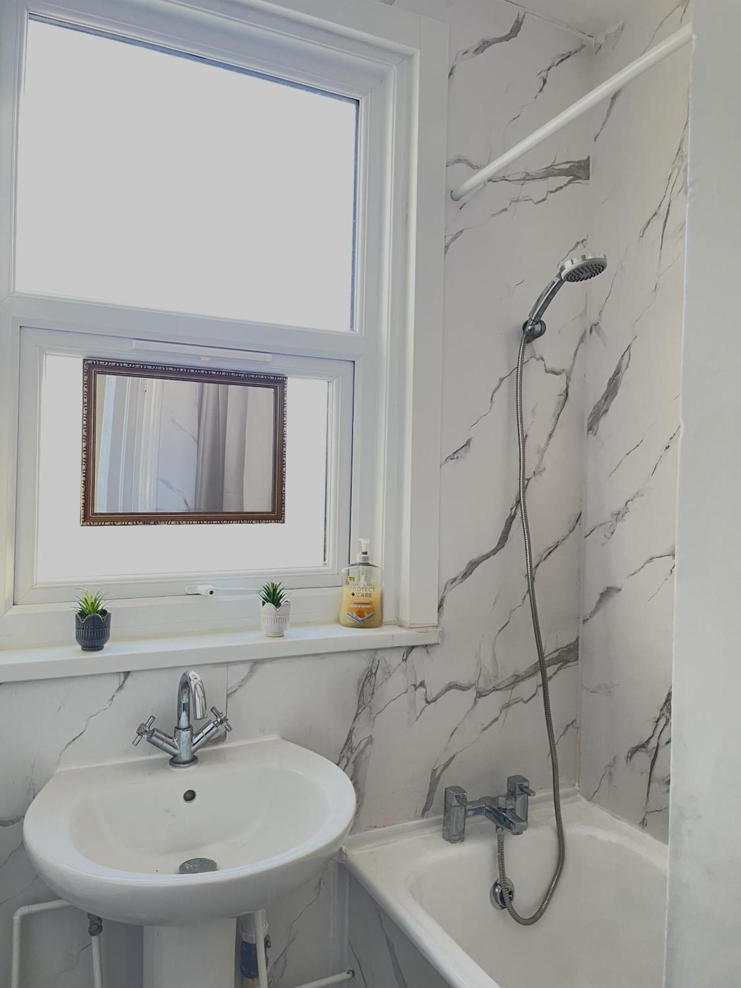 Cosy Double Rooms A Stones Throw From Wembley Stadium London Ngoại thất bức ảnh